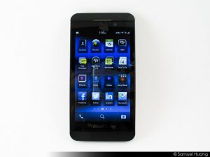 BlackBerry Z10 Review Part 1 - Hardware Impressions - BB Z10 - Screen On - BB 10 OS