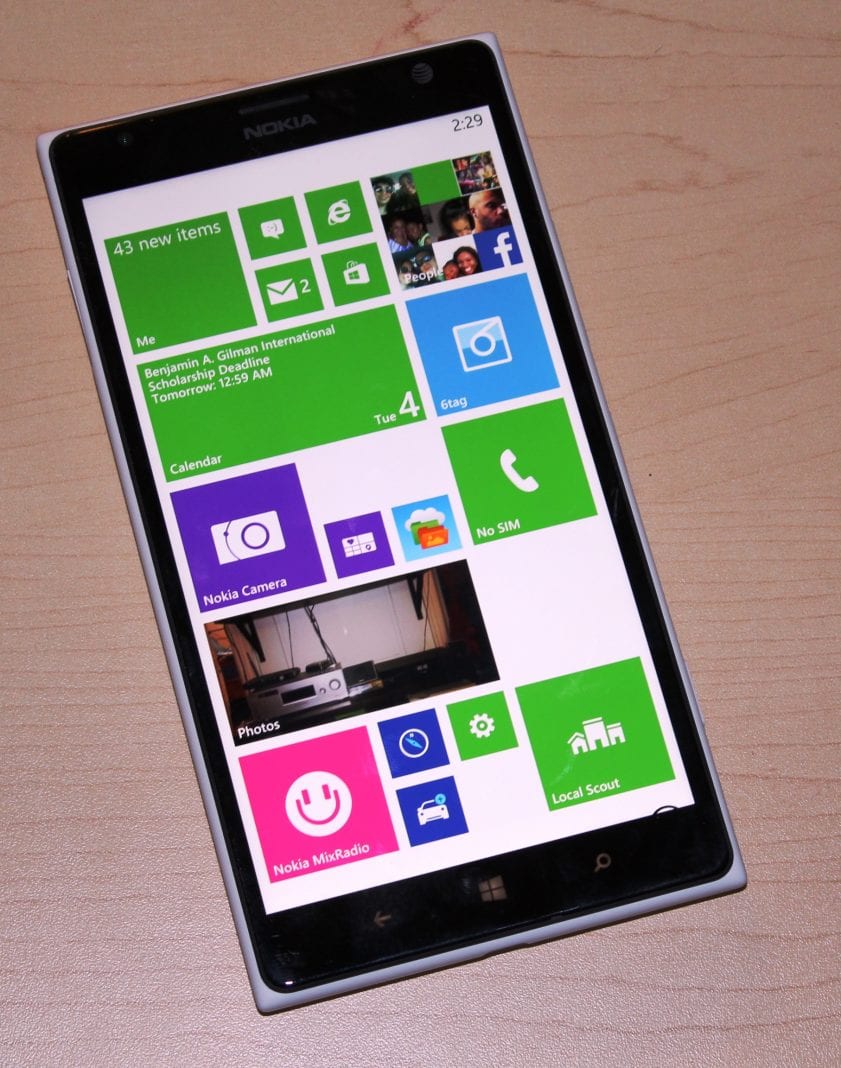 Nokia Lumia 1520 Review - Windows Phone - G Style Magazine - Anaie Cruz