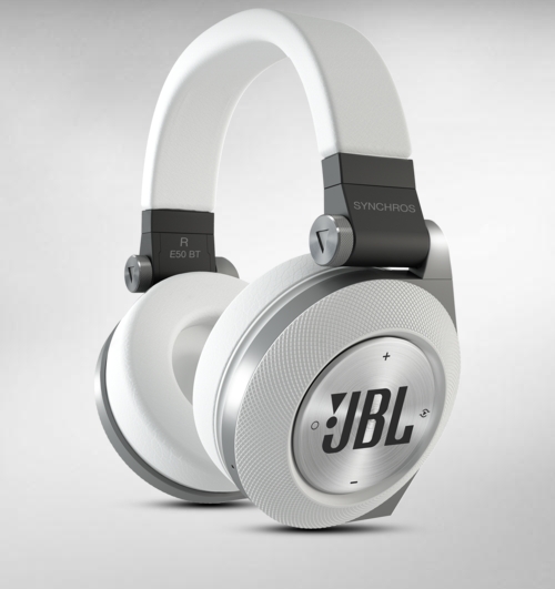 Dripping Slægtsforskning Korrespondance JBL Synchros E50BT Bluetooth Headphones: Who Needs Wires? [Review] – G  Style Magazine