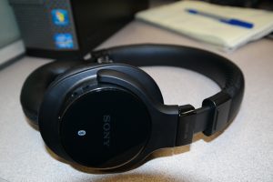 Sony MDRZX750BN wireless headphones 6