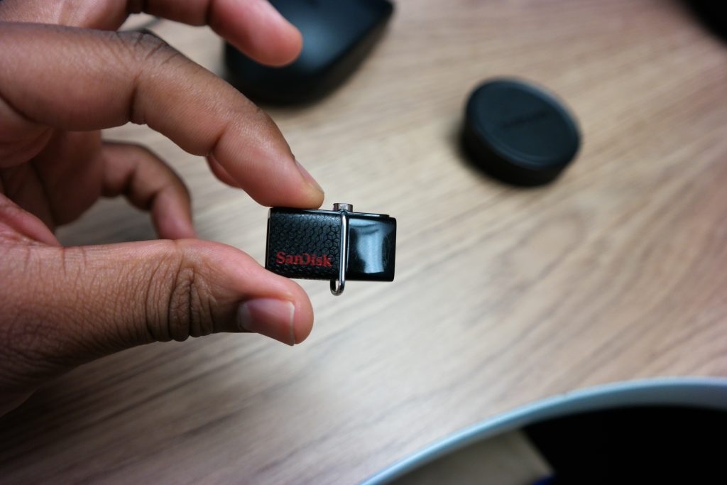 SanDisk-Ultra-Dual-Drive-USB finger