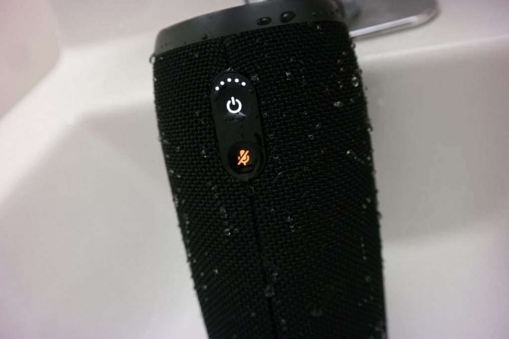 JBL Link 20 Smart Speaker Waterproof 2