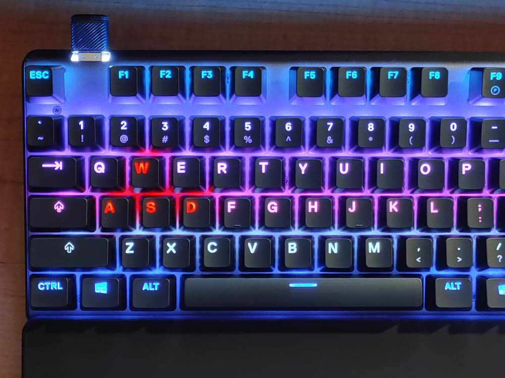 SteelSeries Apex 7 Keyboard Review: Colorful and Competent