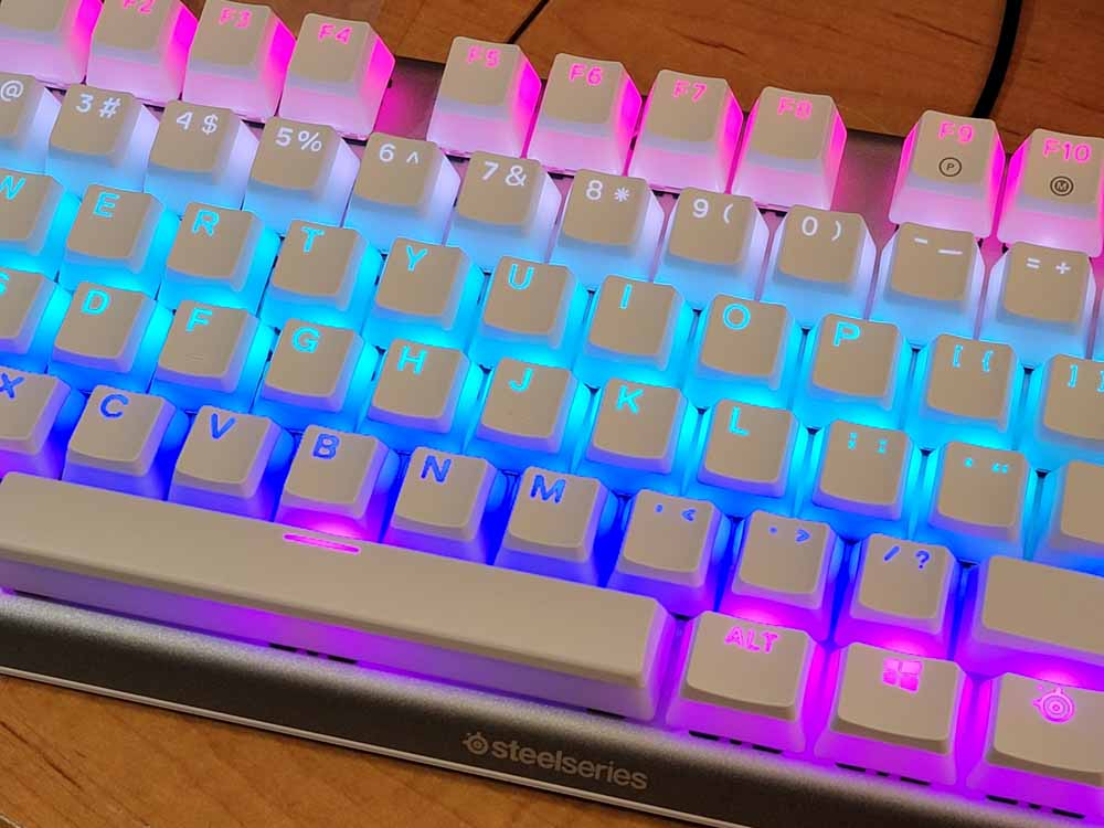 Ghost Edition Apex Pro Mini limited-edition mechanical keyboard - Geeky  Gadgets